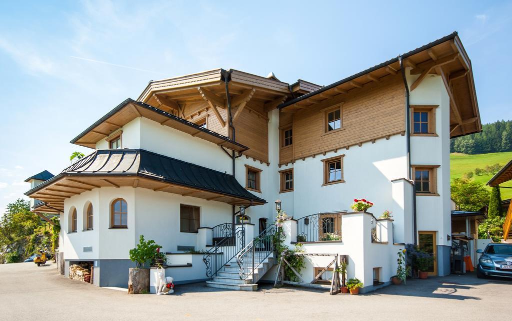 Hotel Und Alpen Apartments Mit Sauna - Buerglhoeh Bischofshofen Eksteriør bilde